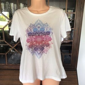 Size M T-shirt​